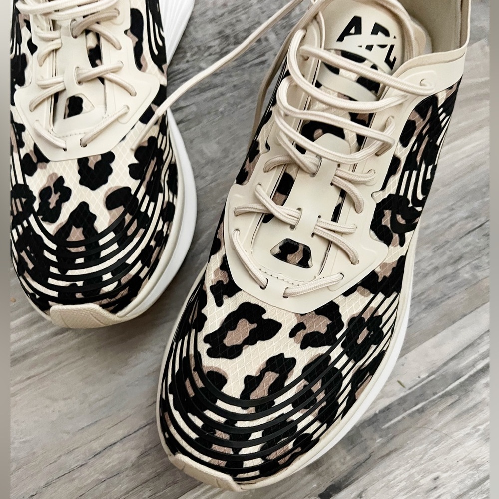 APL Streamline Running Sneakers in Parchment/Black/Leopard - Picture 8 of 9